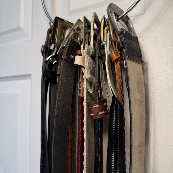 18 Vintage Women\'s Belts From the 80s and 90s Most Size 12 Good Used Condition main image 8
